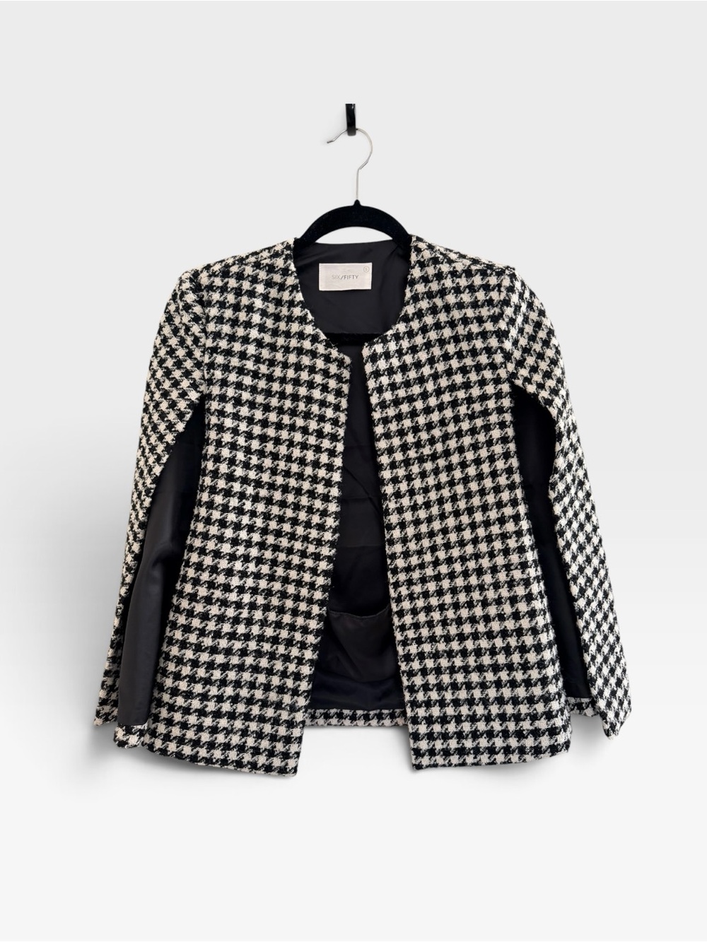 🖤🤍 Six/Fifty Houndstooth Cape Jacket